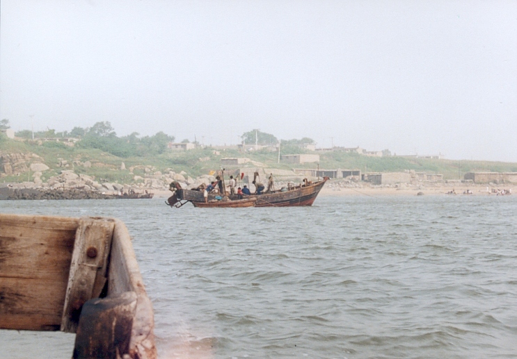 Un bateau prêt à partir à la pêche